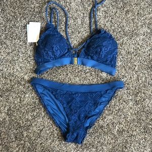 NWT OYSHO BLUE CROCHET BIKINI TOP